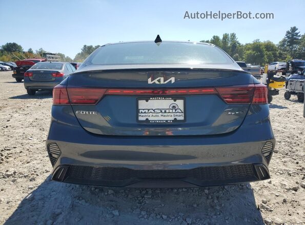 3KPF54AD8PE513518 2023 KIA FORTE Gray Widok z tyłu
