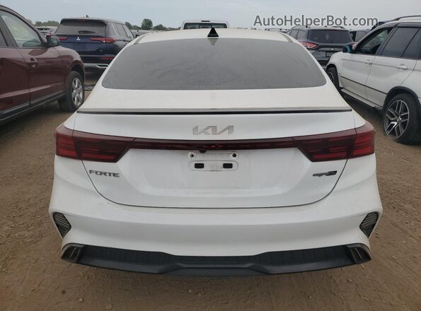 3KPF54AD9RE730787 2024 KIA FORTE White Vista trasera