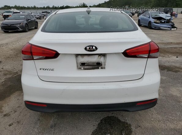 3KPFL4A78JE167039 2018 KIA FORTE White 