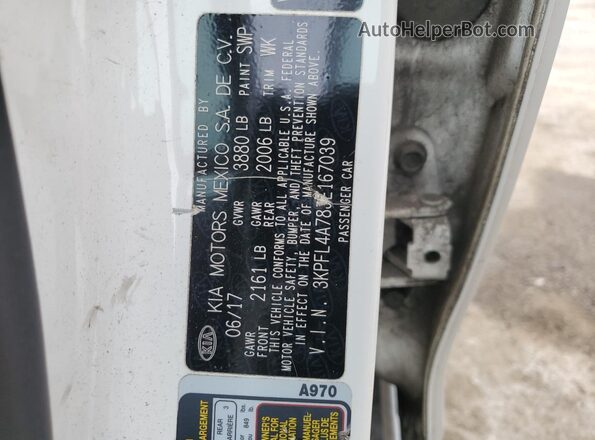 3KPFL4A78JE167039 2018 KIA FORTE White 