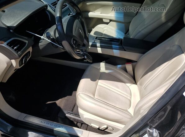 3LN6L5C9XKR614318 2019 LINCOLN MKZ Серый Вид салона спереди