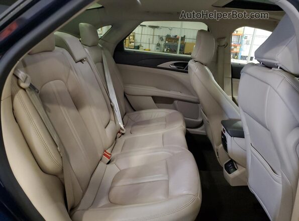 3LN6L5F91LR611062 2020 LINCOLN MKZ Blue Հետևի նստատեղերի տեսք