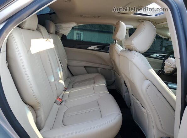 3LN6L5FC5LR613554 2020 LINCOLN MKZ Silver Հետևի նստատեղերի տեսք