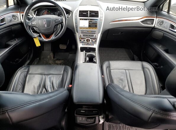 3LN6L5FC6KR602092 2019 LINCOLN MKZ Blue Вид панелі приладів