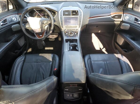 3LN6L5FC9LR620555 2020 LINCOLN MKZ Black Vista del salpicadero
