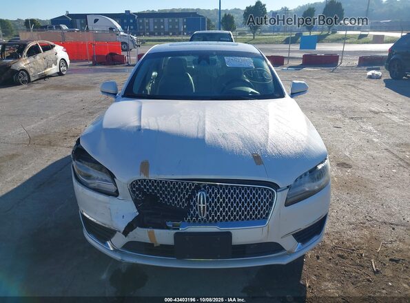 3LN6L5LU6JR628171 2018 LINCOLN MKZ HYBRID White Rear interior view