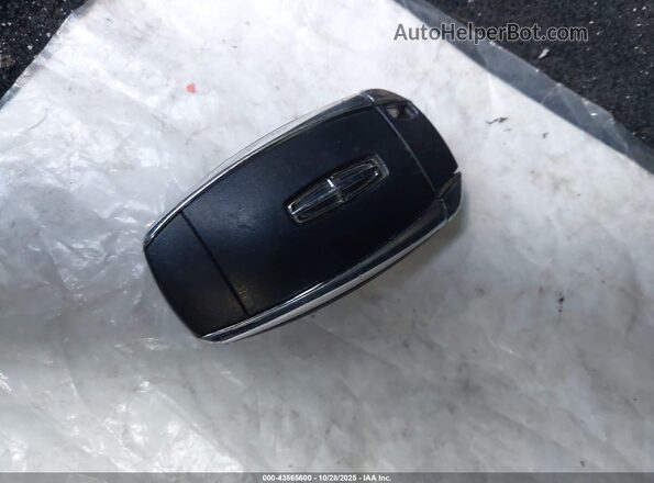 3LN6L5MU9HR662906 2017 LINCOLN MKZ HYBRID Черный Вид панели приборов