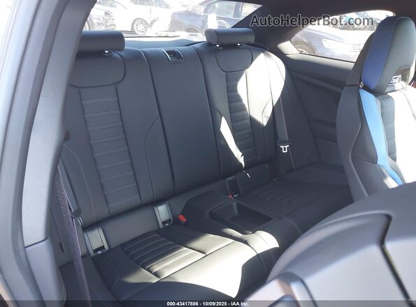 3MF13DM05R8E80811 2024 BMW M2 Black VIN կոդի պիտակի տեսք