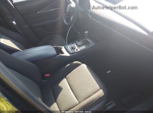 3MVDMAALXMM219862 2021 MAZDA CX-30 Black Front interior view