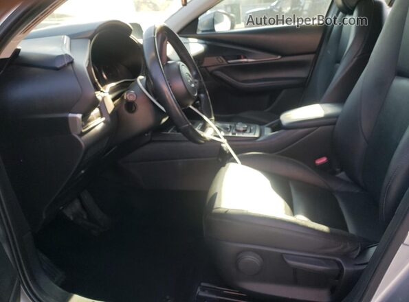3MVDMACLXLM118896 2020 MAZDA CX-30 Серебряный Вид салона спереди