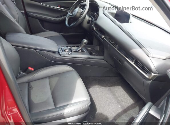 3MVDMBBL3NM448244 2022 MAZDA CX-30 Red Widok wnętrza z przodu