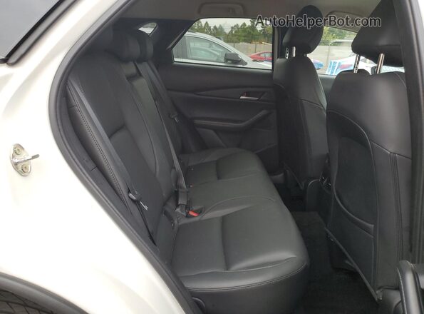 3MVDMBBM2PM581640 2023 MAZDA CX-30 White Widok wnętrza z tyłu
