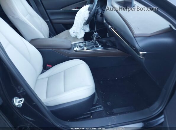 3MVDMBDL9NM425788 2022 MAZDA CX-30 Black Vista interior delantera
