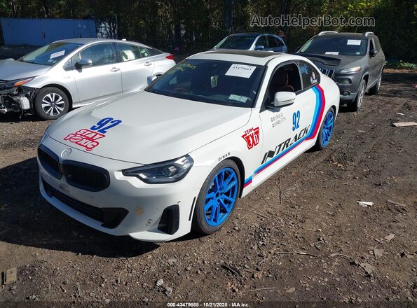 3MW33CM03P8D63082 2023 BMW 2 SERIES White წინა მარცხენა ხედი სამი მეოთხედიდან