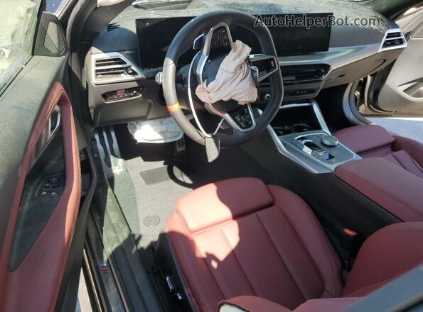 3MW53CM05S8F52124 2025 BMW M2 Черный Вид панели приборов
