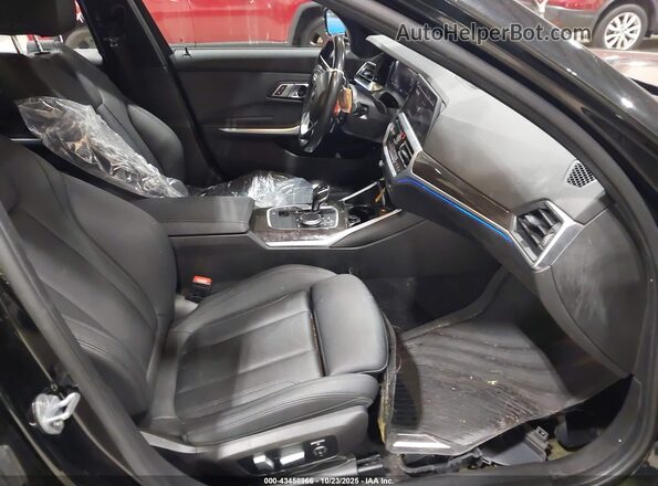 3MW5R7J03L8B09370 2020 BMW 3 SERIES Black Вид салону спереду