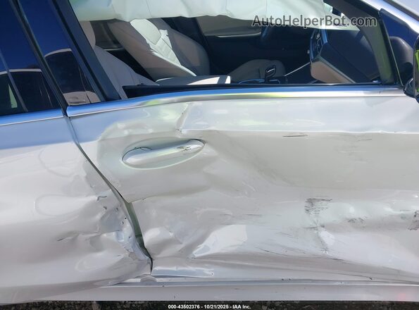 3MW5R7J04M8C02819 2021 BMW 3 SERIES White Вид салону спереду