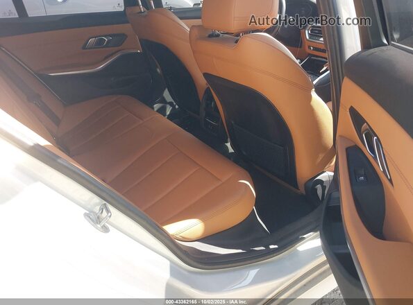 3MW5R7J06M8B72884 2021 BMW 3 SERIES White VIN კოდის სტიკერის ხედი