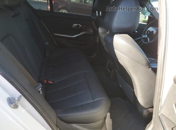 3MW5R7J06M8B99695 2021 BMW 3 SERIES White Rear seats view