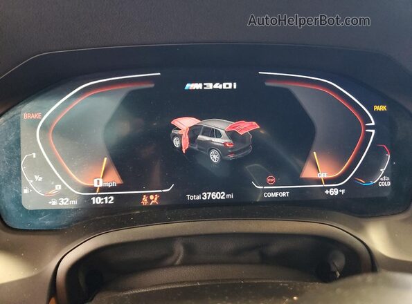 3MW5U9J0XM8B64684 2021 BMW M3 Black Vista del cuadro de instrumentos