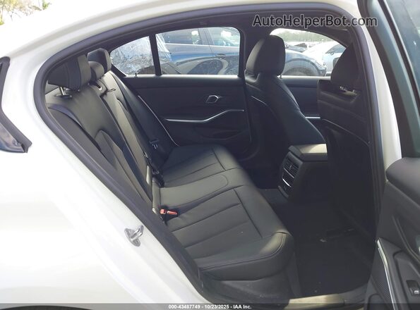 3MW69CW04S8F21186 2025 BMW 3 SERIES White Widok naklejki z numerem VIN