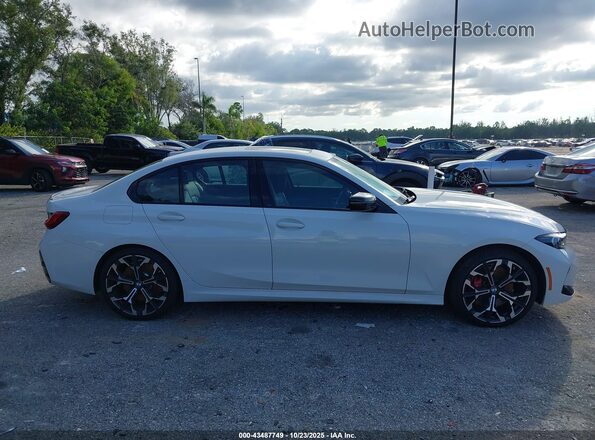 3MW69CW04S8F21186 2025 BMW 3 SERIES White Widok wnętrza z tyłu