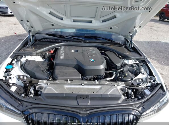 3MW69CW04S8F21186 2025 BMW 3 SERIES White Widok z tyłu