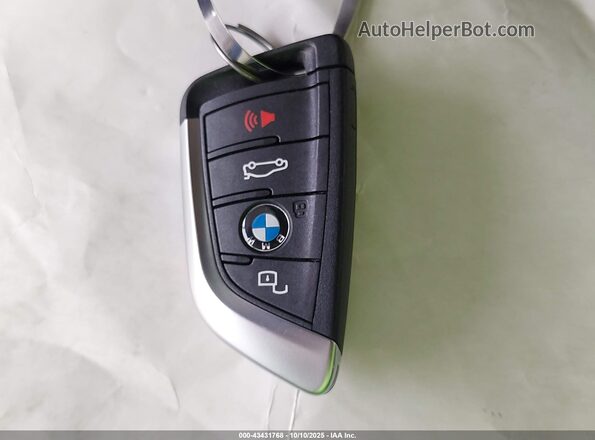 3MW69CW08S8F30389 2025 BMW 3 SERIES Black Вид панелі приладів