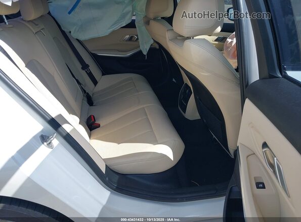 3MW69FF01P8D69764 2023 BMW 3 SERIES White VIN კოდის სტიკერის ხედი