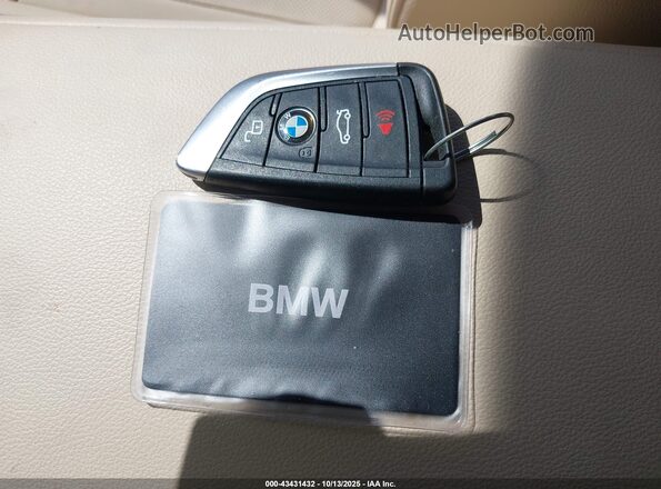 3MW69FF01P8D69764 2023 BMW 3 SERIES White წინა პანელის ხედი
