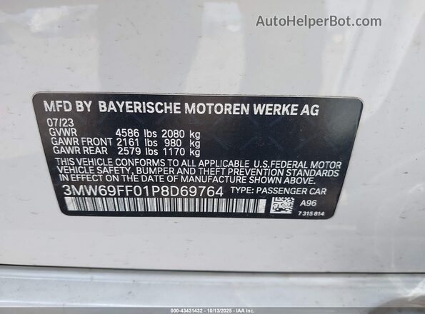 3MW69FF01P8D69764 2023 BMW 3 SERIES White ძრავის განყოფილების ხედი