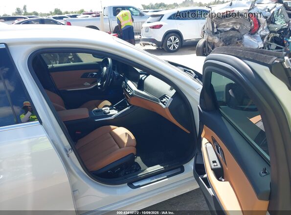 3MW69FF09R8E33052 2024 BMW 3 SERIES White Вид салону спереду