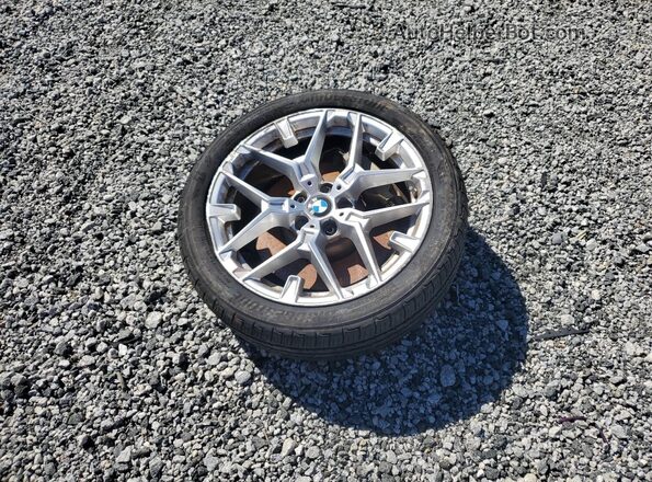 3MW89CW09S8F01671 2025 BMW 3 SERIES Gray Vista del compartimento del motor