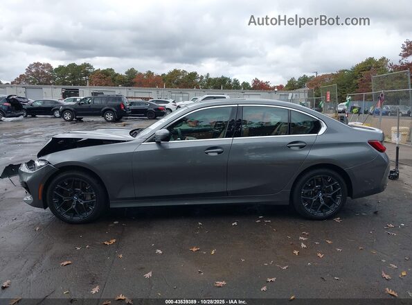 3MW89CW0XS8F15949 2025 BMW 7 SERIES Gray Rear interior view