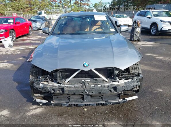 3MW89FF04R8E20508 2024 BMW 3 SERIES Gray წინა ხედი