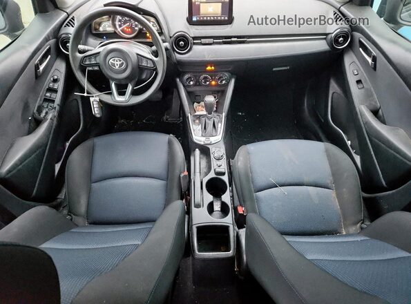 3MYDLBYV1LY709567 2020 TOYOTA YARIS Gray Vista del salpicadero