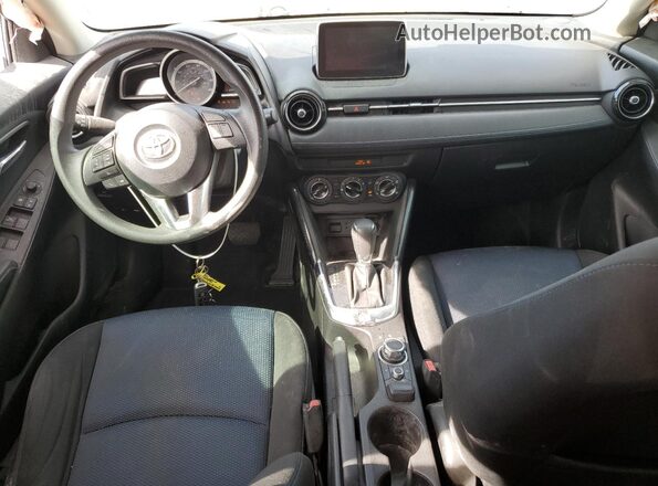3MYDLBYV2JY320014 2018 TOYOTA YARIS Серый 