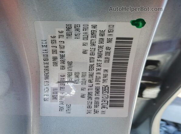 3MYDLBYV2JY326654 2018 TOYOTA YARIS Серебряный 