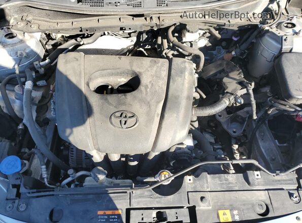 3MYDLBYV2JY326654 2018 TOYOTA YARIS Серебряный 