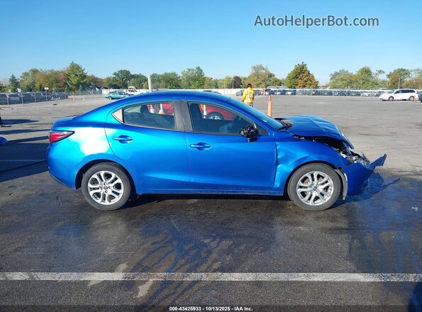 3MYDLBYV3JY313816 2018 TOYOTA YARIS IA Синий 