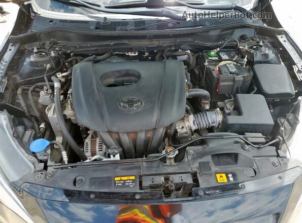 3MYDLBYV3LY701616 2020 TOYOTA YARIS Black Rear interior view