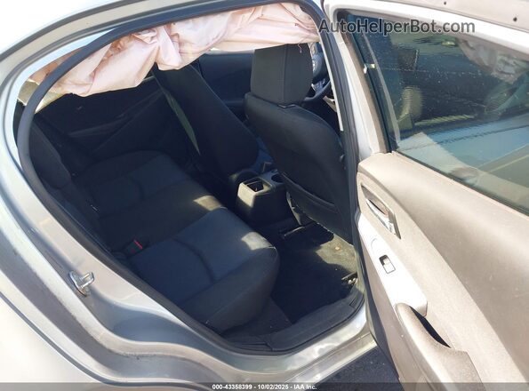 3MYDLBYV5JY301344 2018 TOYOTA YARIS IA Silver 