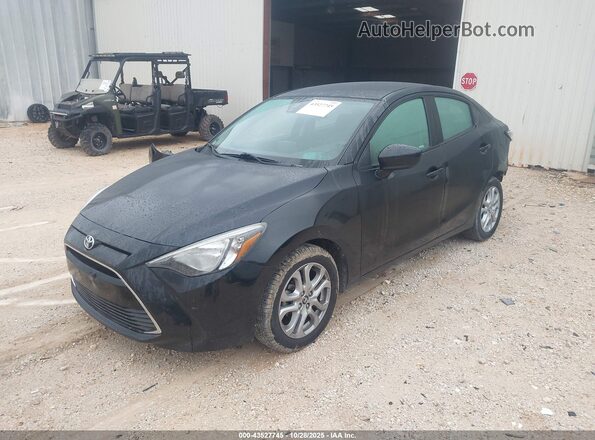 3MYDLBYV6HY181502 2017 TOYOTA YARIS IA Black 