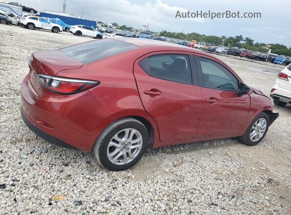 3MYDLBYV6JY304253 2018 TOYOTA YARIS Красный 