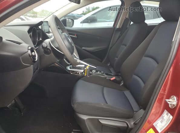 3MYDLBYV6JY304253 2018 TOYOTA YARIS Красный 