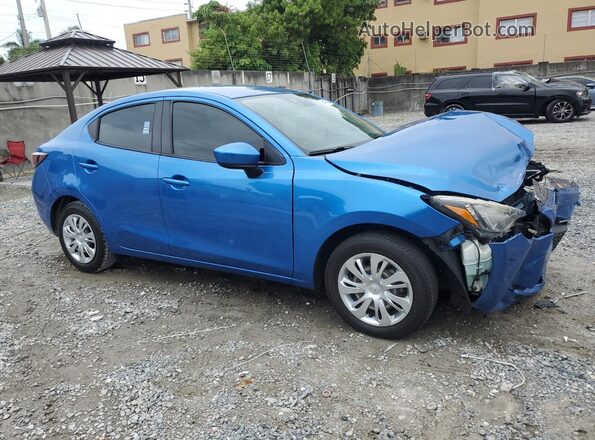 3MYDLBYV6KY520606 2019 TOYOTA YARIS Blue Передня права чверть