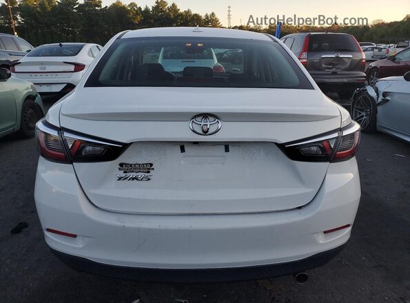 3MYDLBYV6LY702243 2020 TOYOTA YARIS White უკანა ხედი