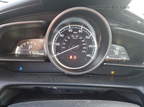 3MYDLBYV6LY702243 2020 TOYOTA YARIS White ხელსაწყოთა პანელის ხედი