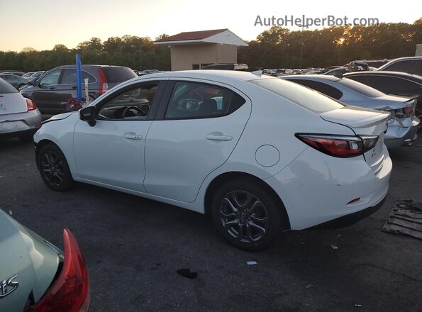 3MYDLBYV6LY702243 2020 TOYOTA YARIS White უკანა მარცხენა