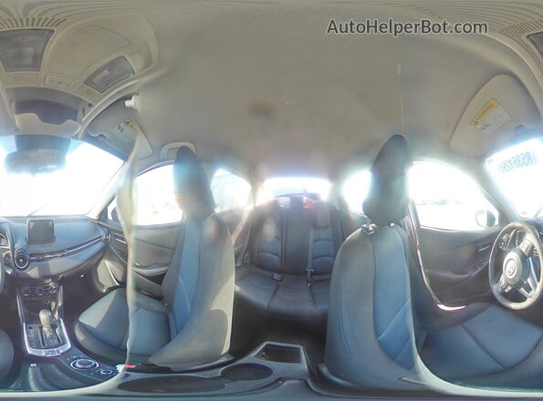 3MYDLBYV8JY302469 2018 TOYOTA YARIS Серебряный 
